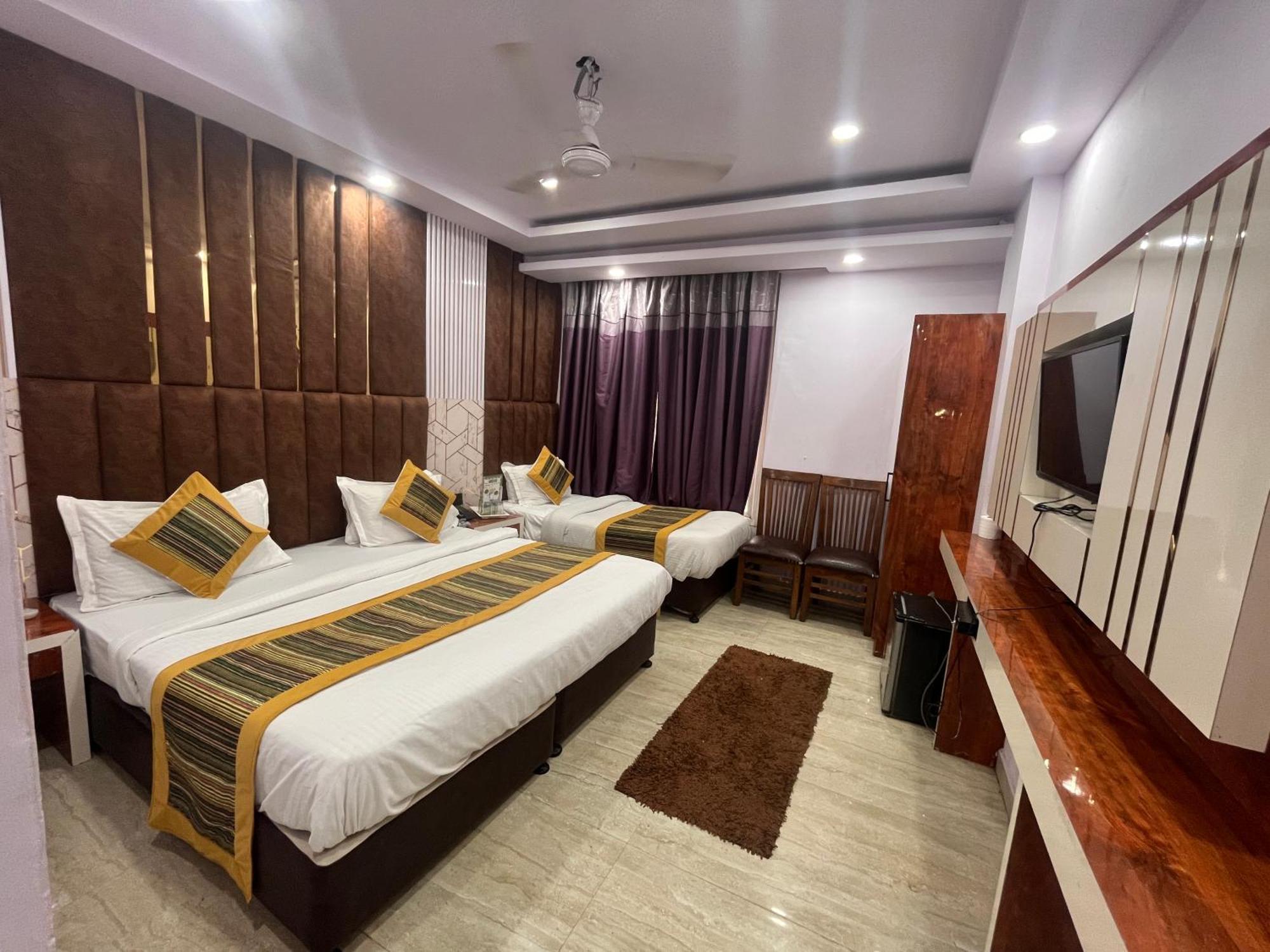 Hotel Embassy Near Rk Ashram Metro Nueva Delhi Exterior foto