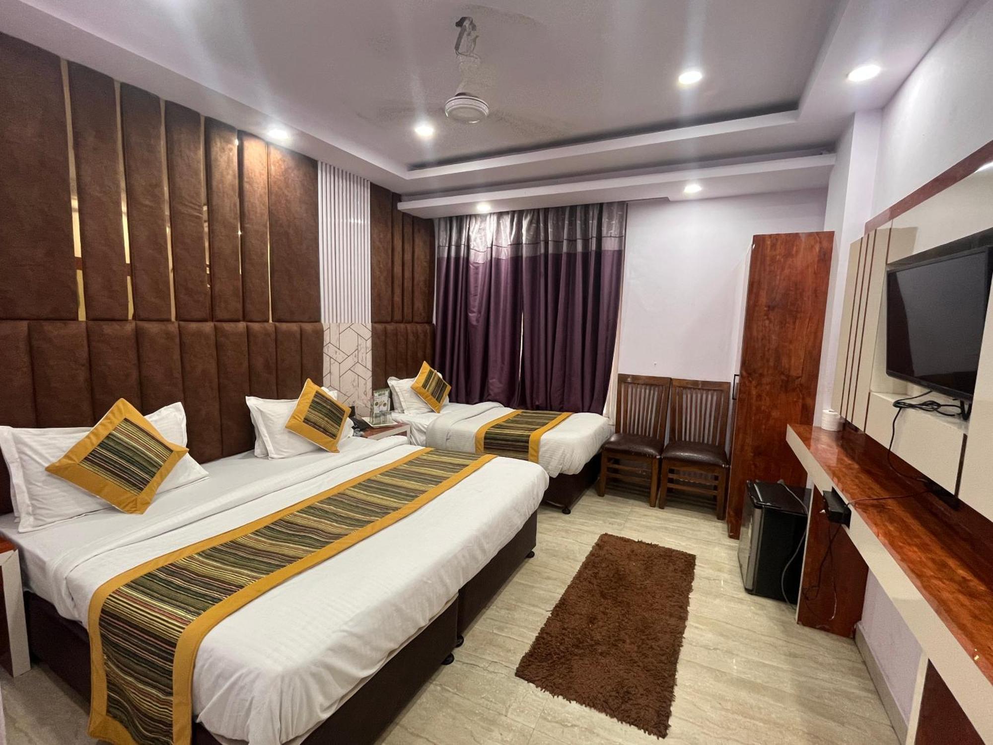 Hotel Embassy Near Rk Ashram Metro Nueva Delhi Exterior foto
