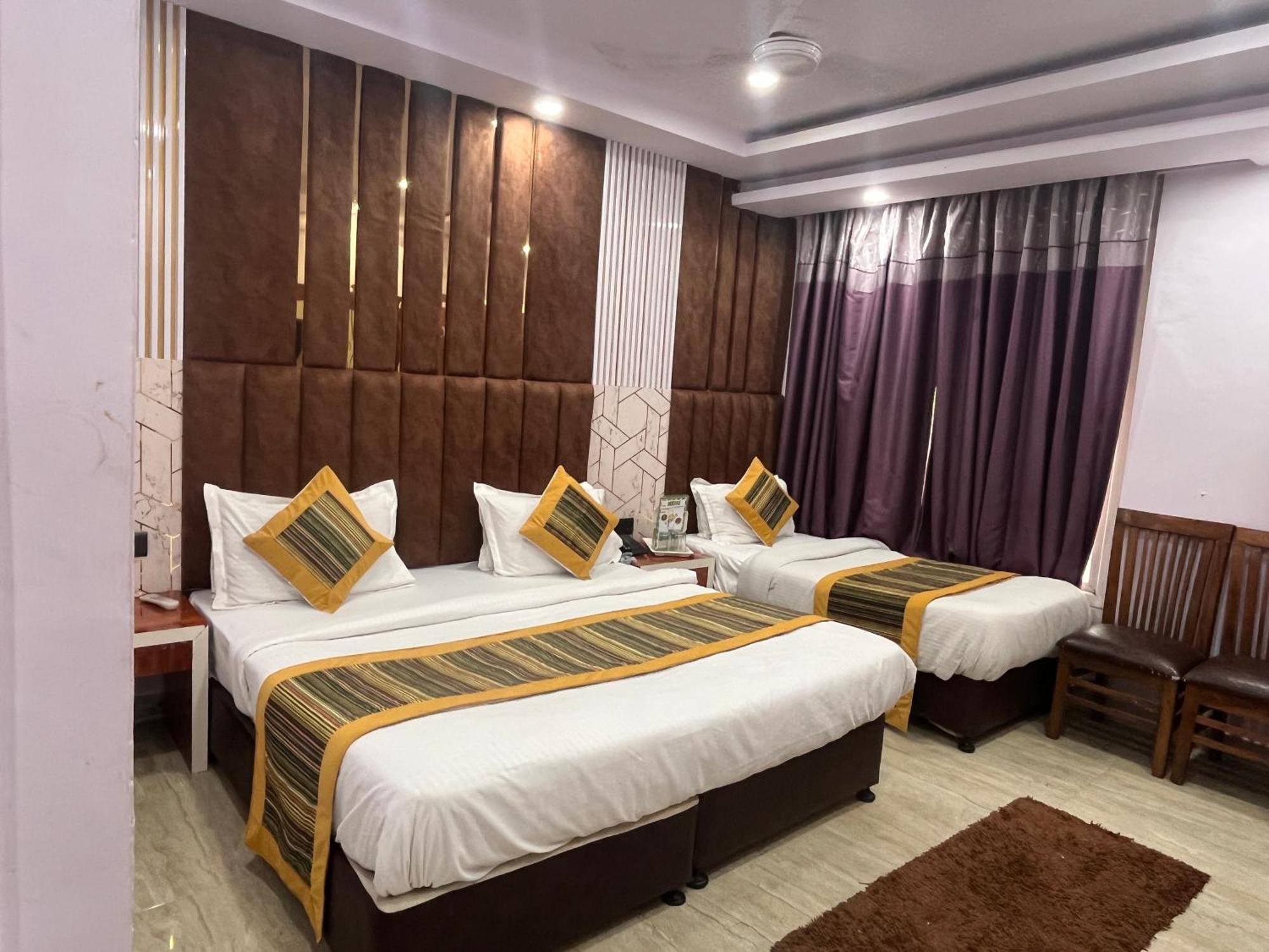 Hotel Embassy Near Rk Ashram Metro Nueva Delhi Exterior foto